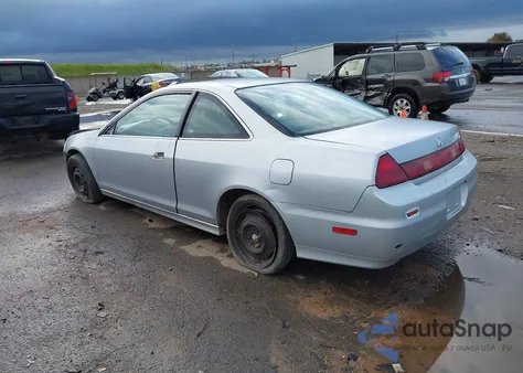 2001 Honda Accord 3.0 Ex from USA, damaged, VIN 1HGCG22501A021750